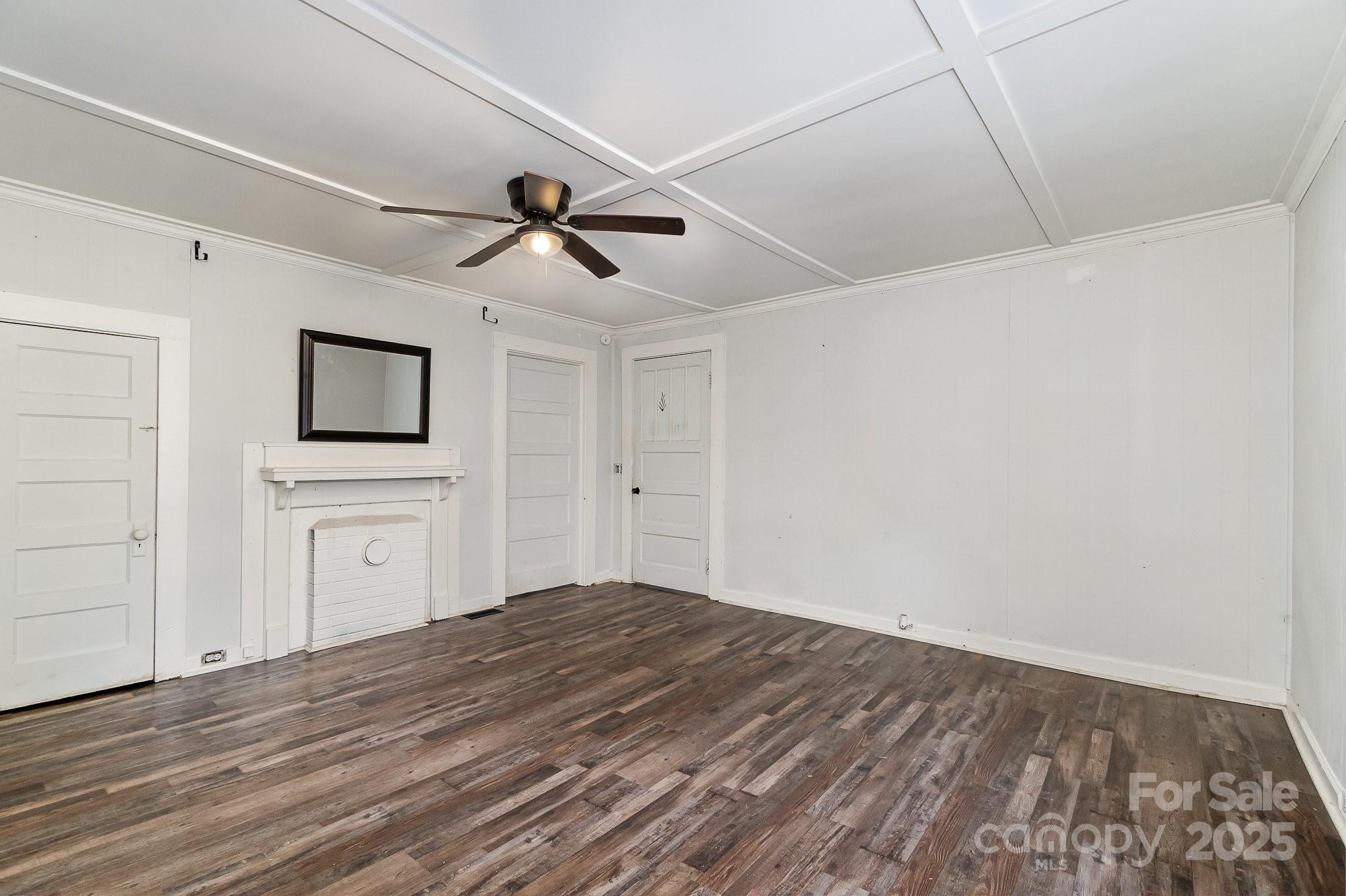 1224 Hollywood Terrace