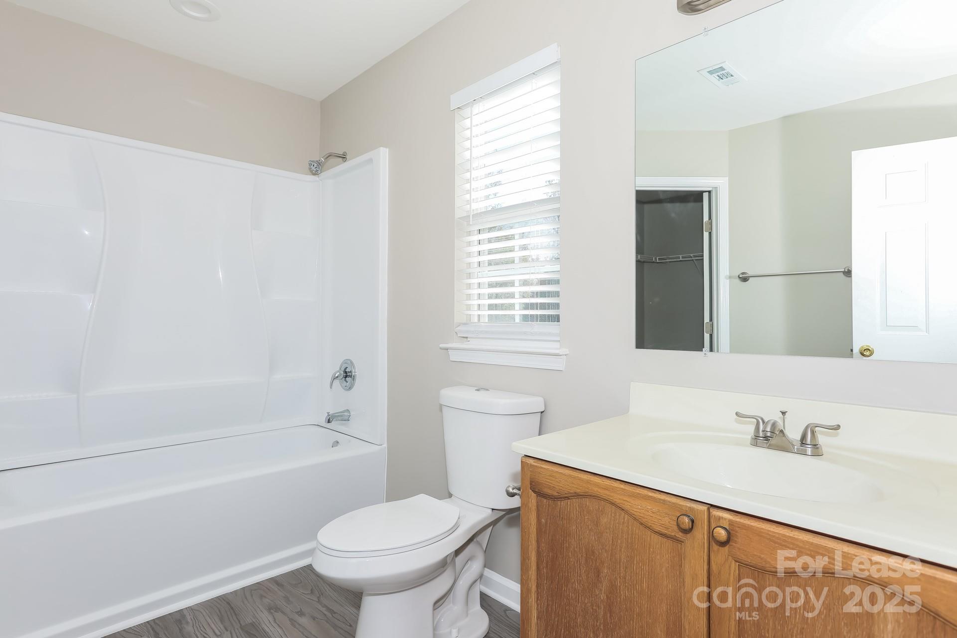 Brandon Oaks - Residential Lease