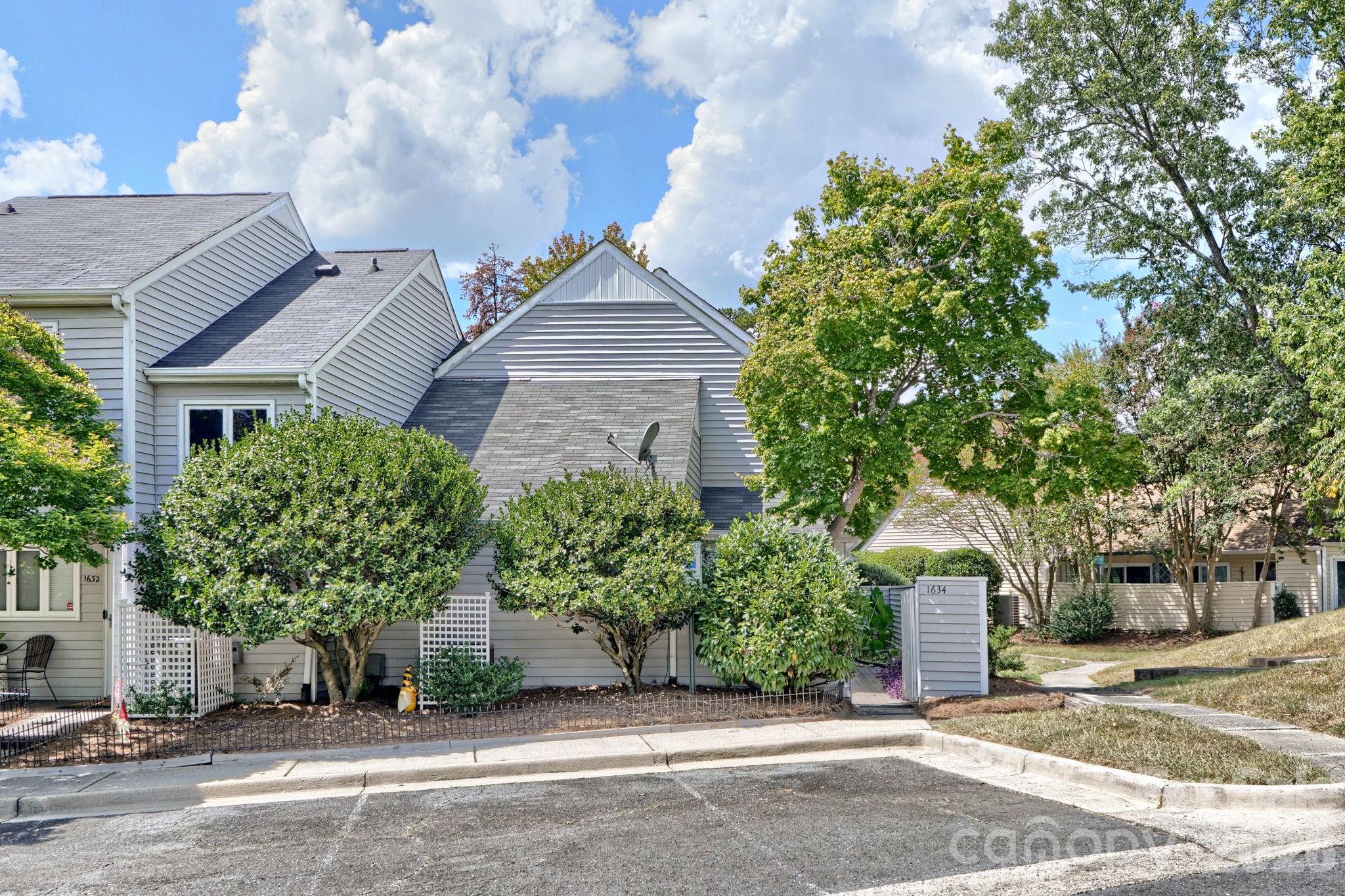 1634 Hollow Drive D