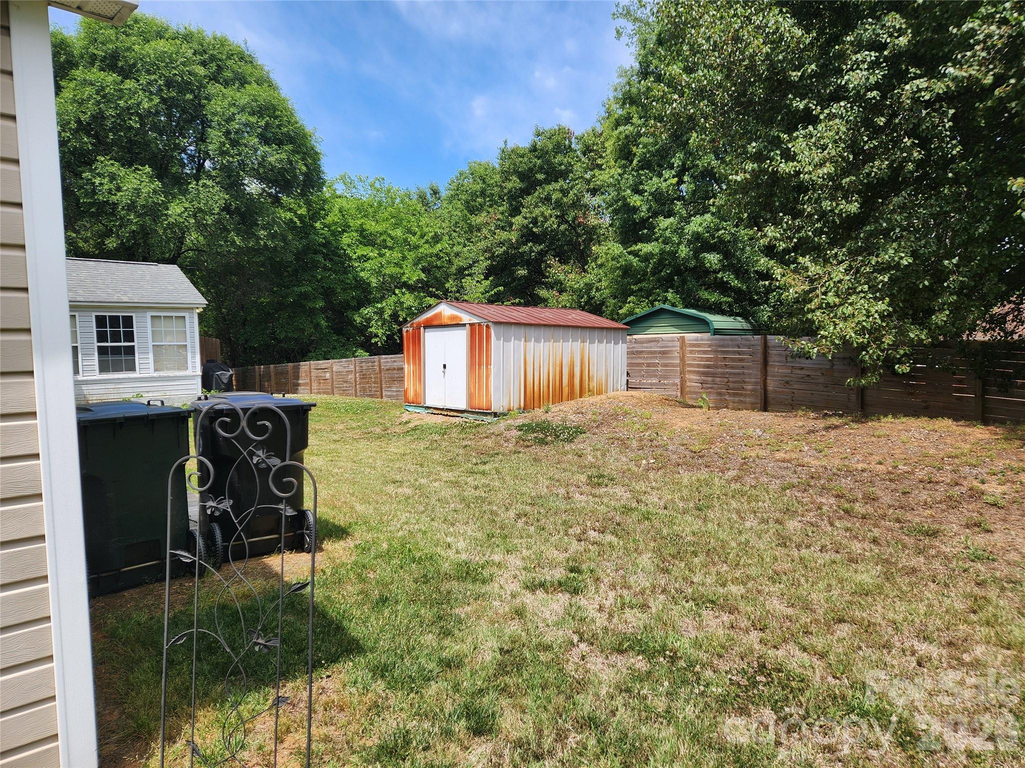 3077 Champion Lane SW
