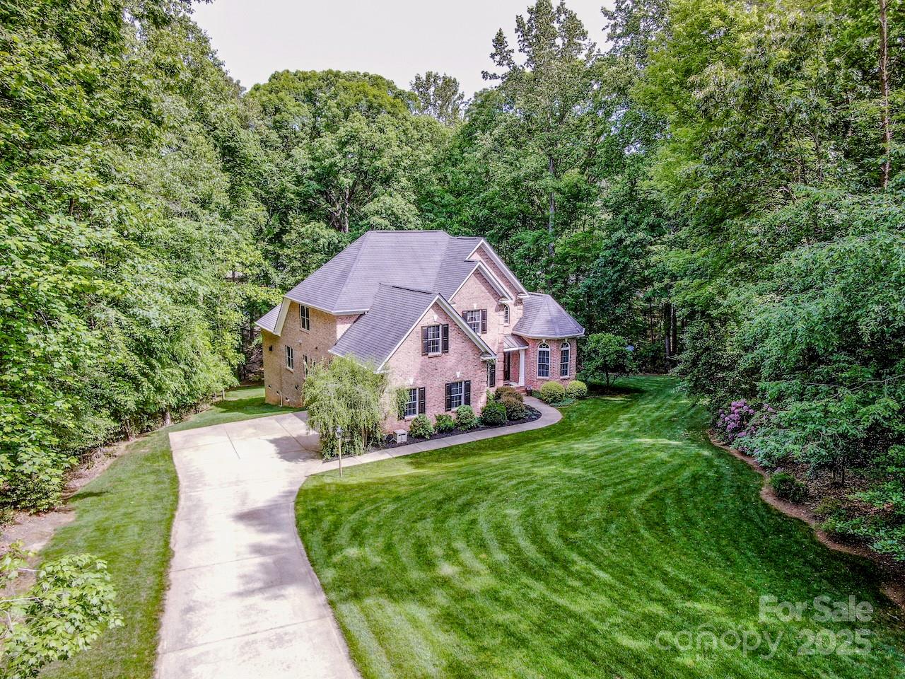 112 Eagle Chase Lane