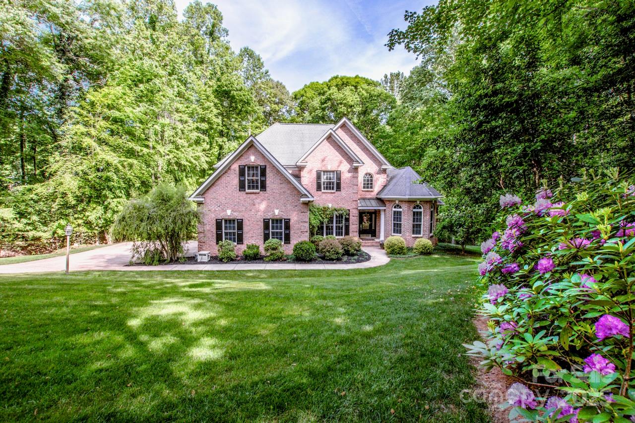 112 Eagle Chase Lane