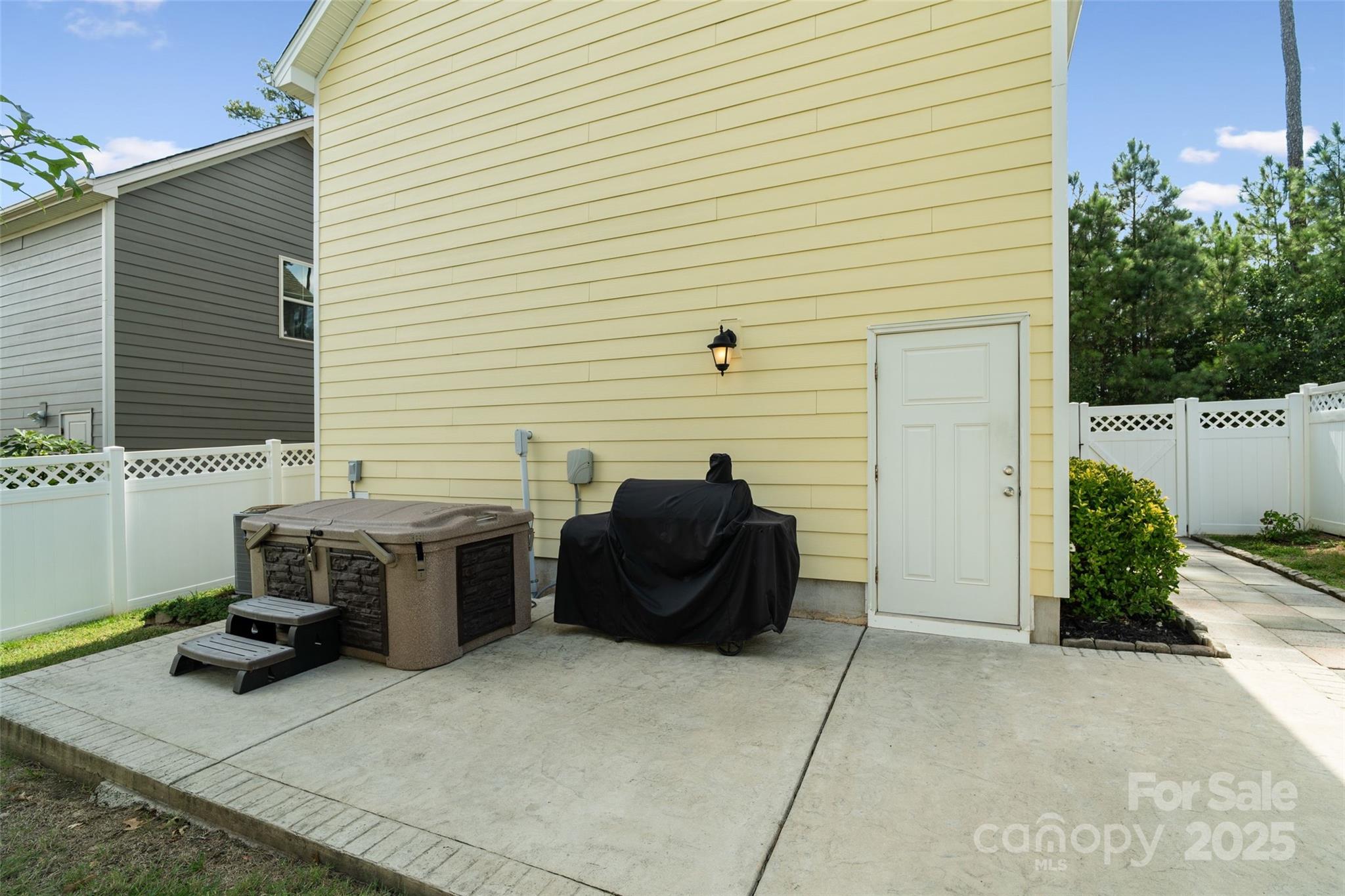 Brayden - Residential