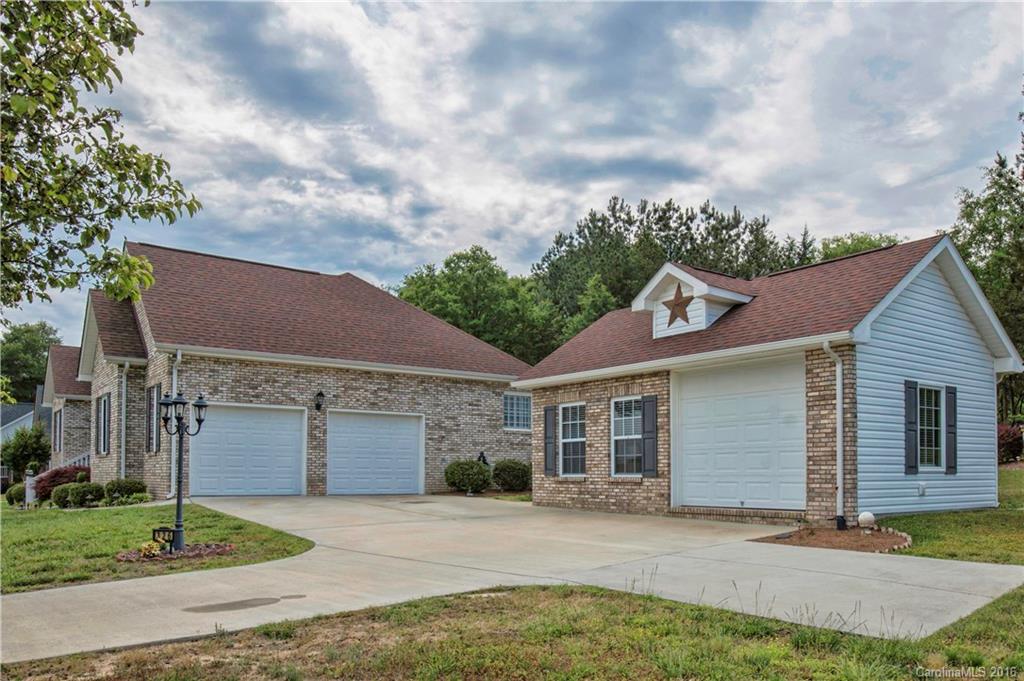 Eagle Glen - Residential