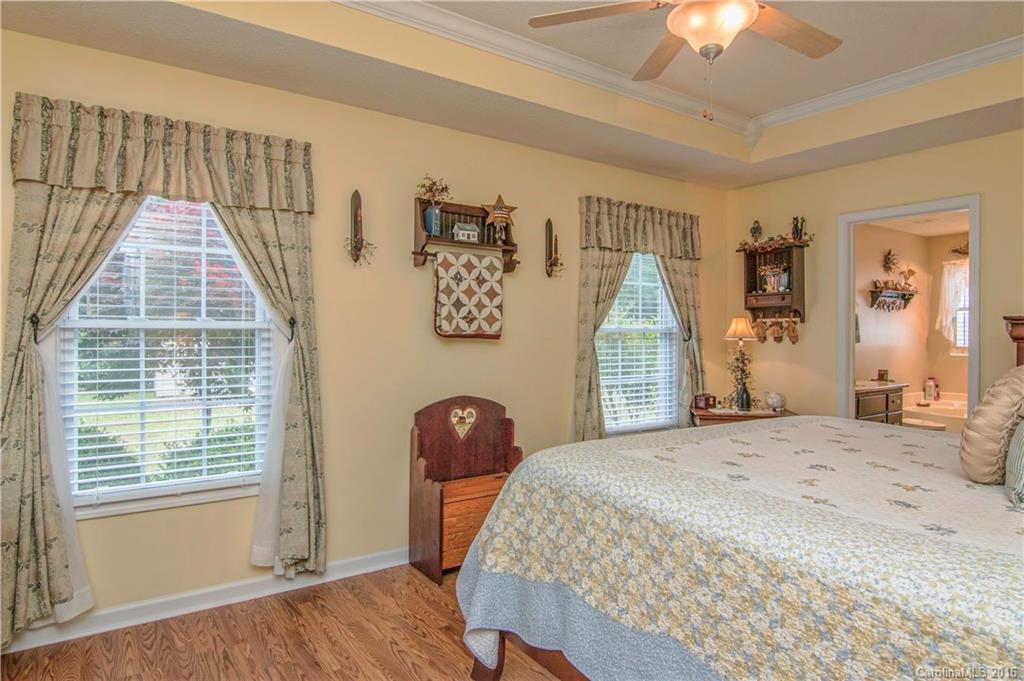 Eagle Glen - Residential