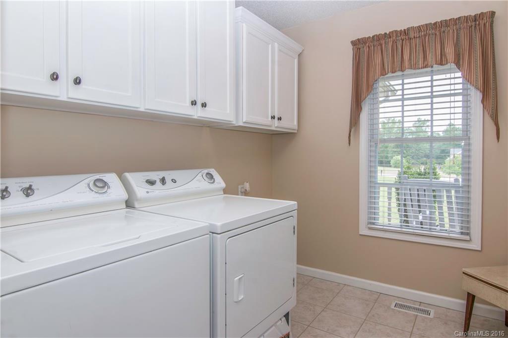 Eagle Glen - Residential