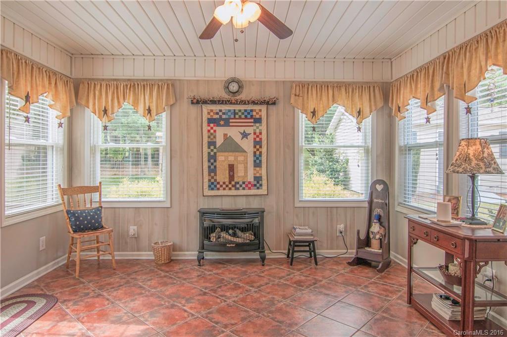 Eagle Glen - Residential