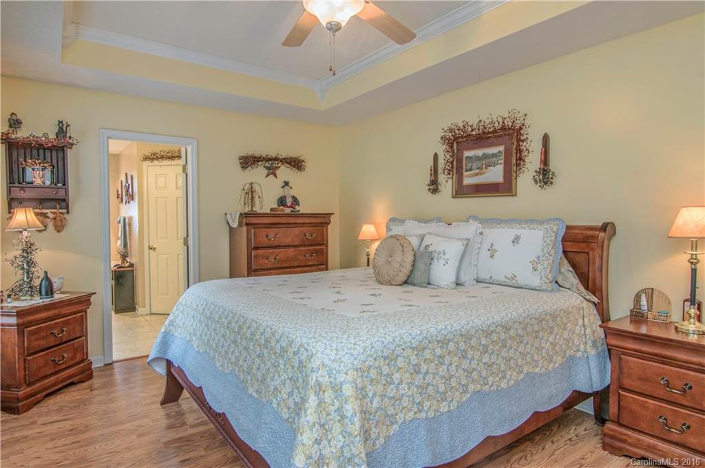 Eagle Glen - Residential