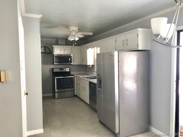 Royal Pines - Residential