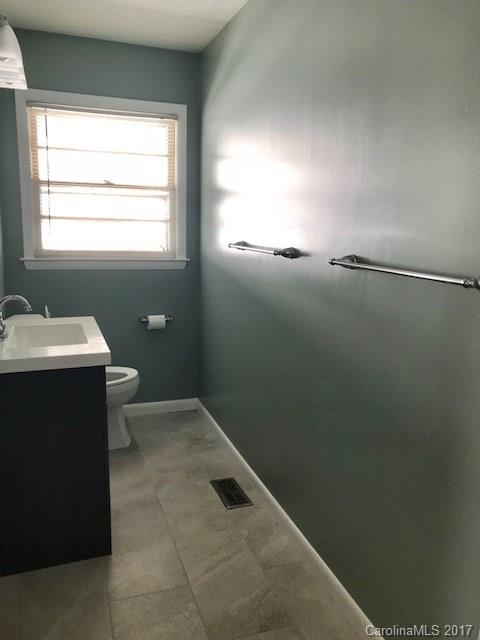 Royal Pines - Residential