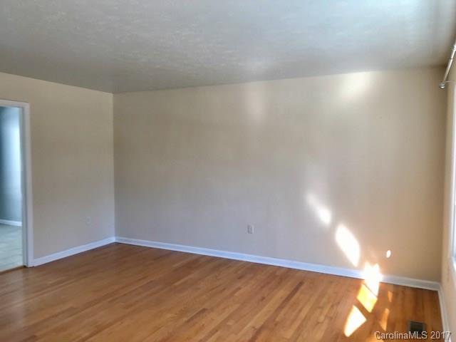 Royal Pines - Residential