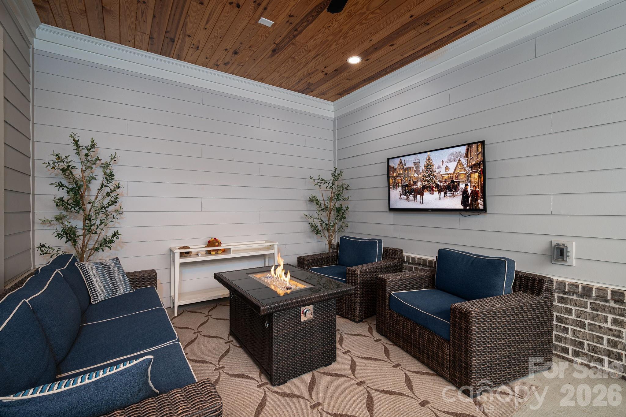 Tower Crest - Residential