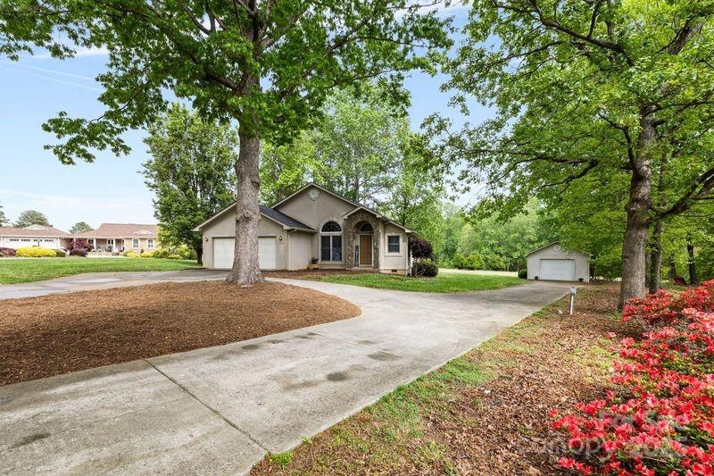 3764 Glenn Oaks Drive