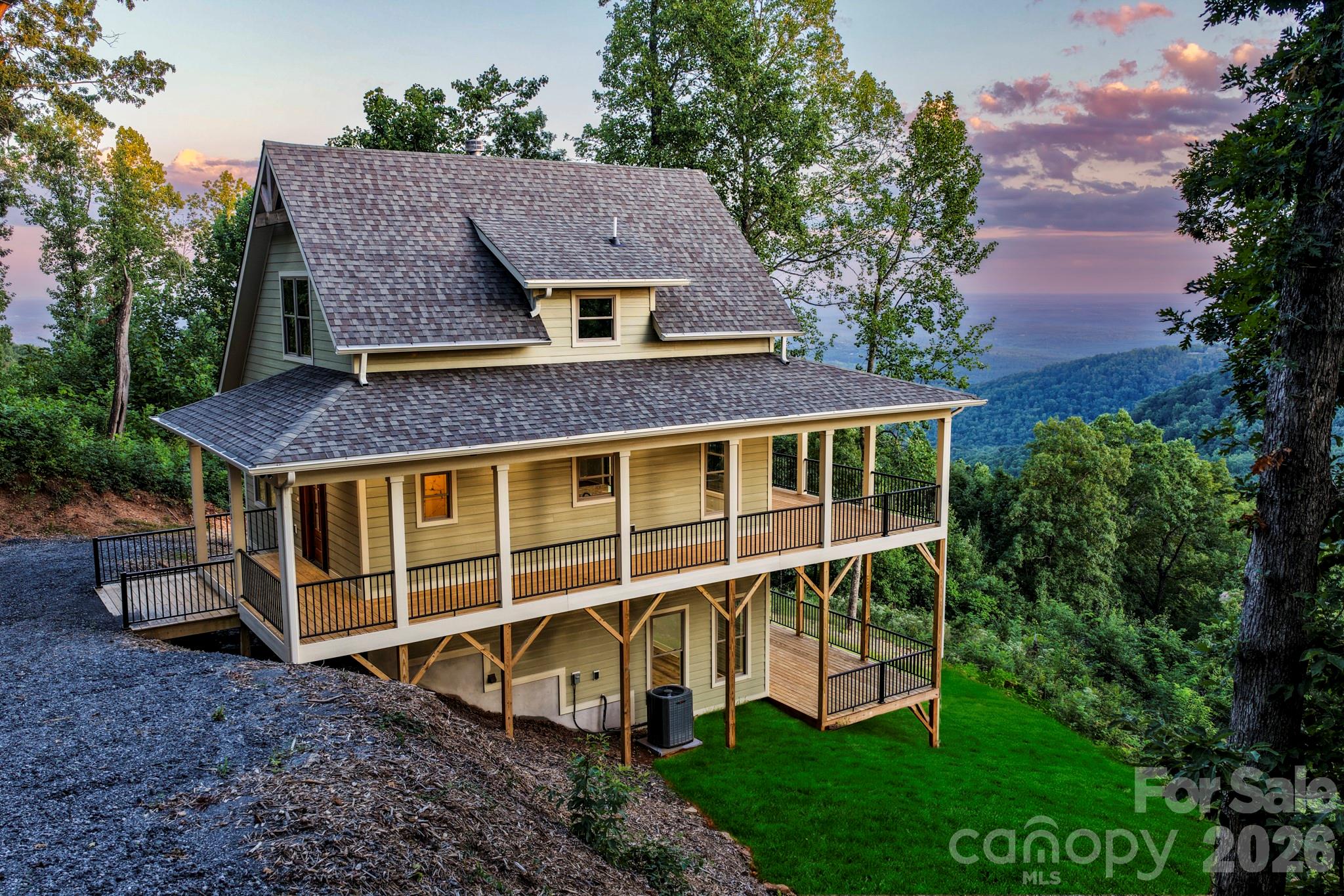 2272 Pinnacle Parkway