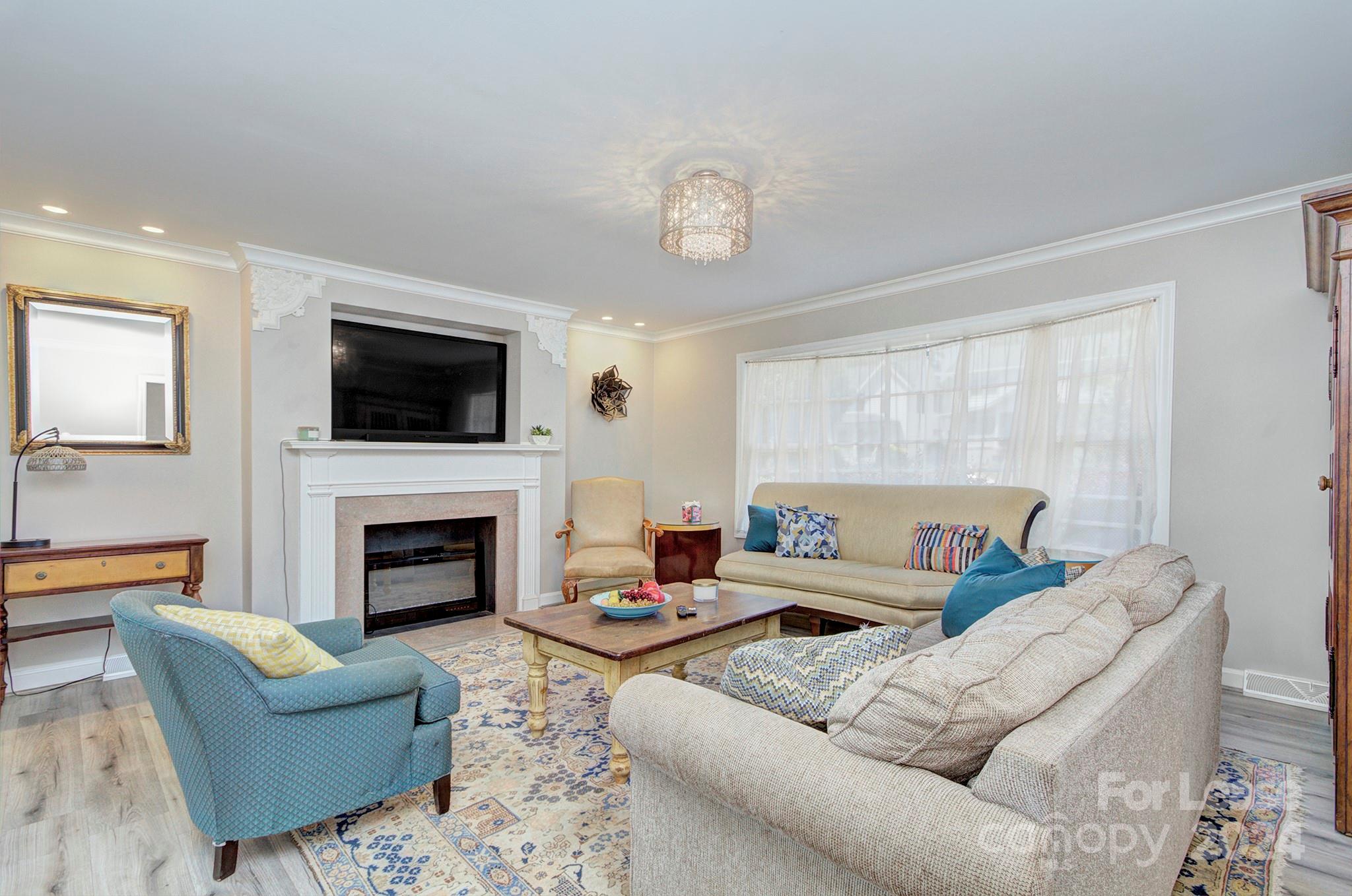 Wesley Heights - Residential Lease