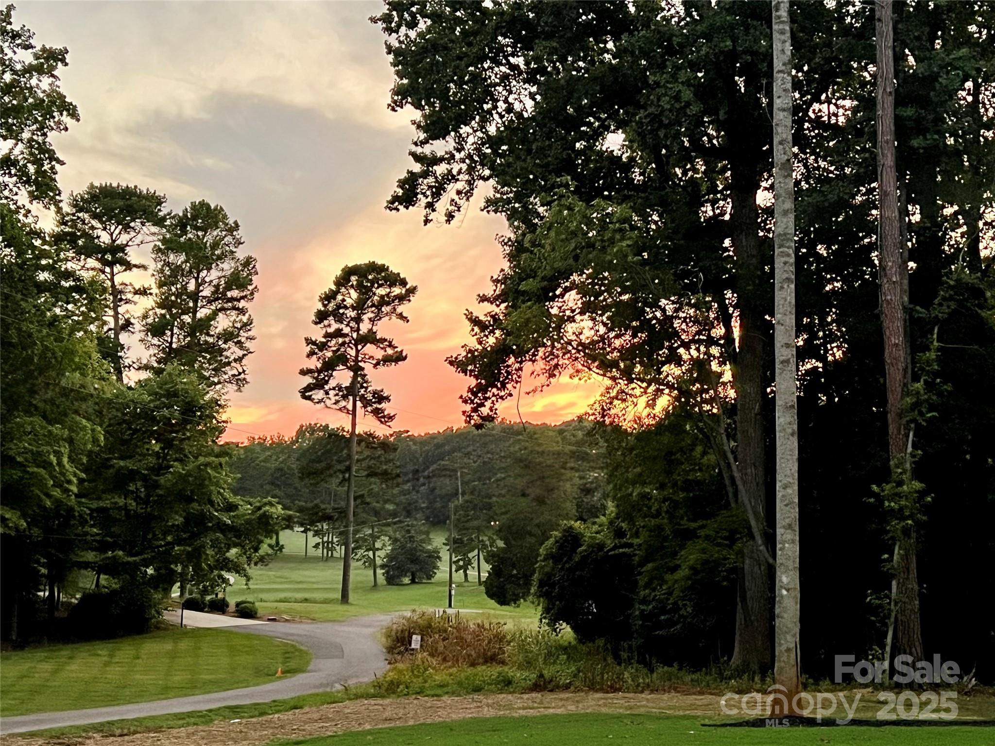 950 Nauvasse Trail