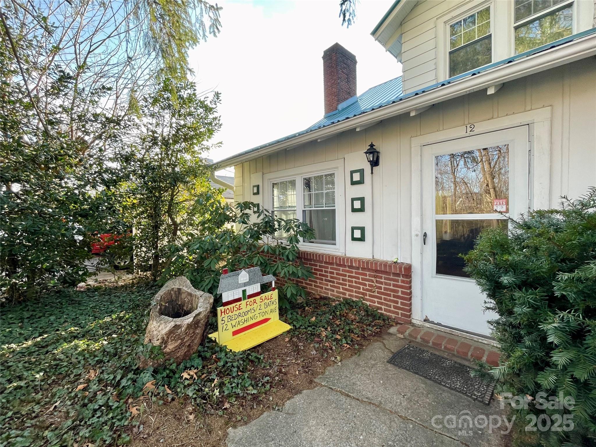12 Washington Avenue