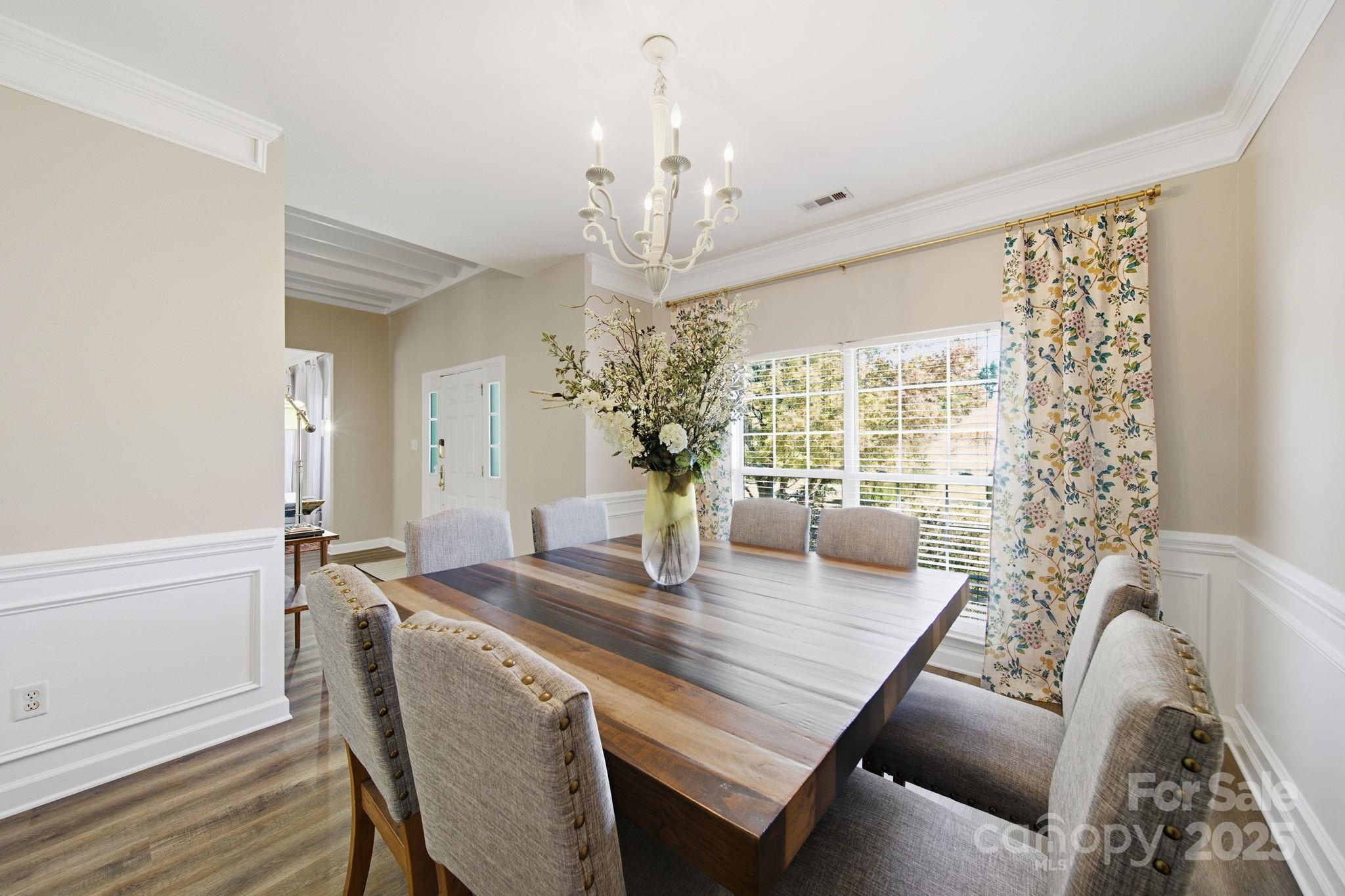 1930 Wilrose Place