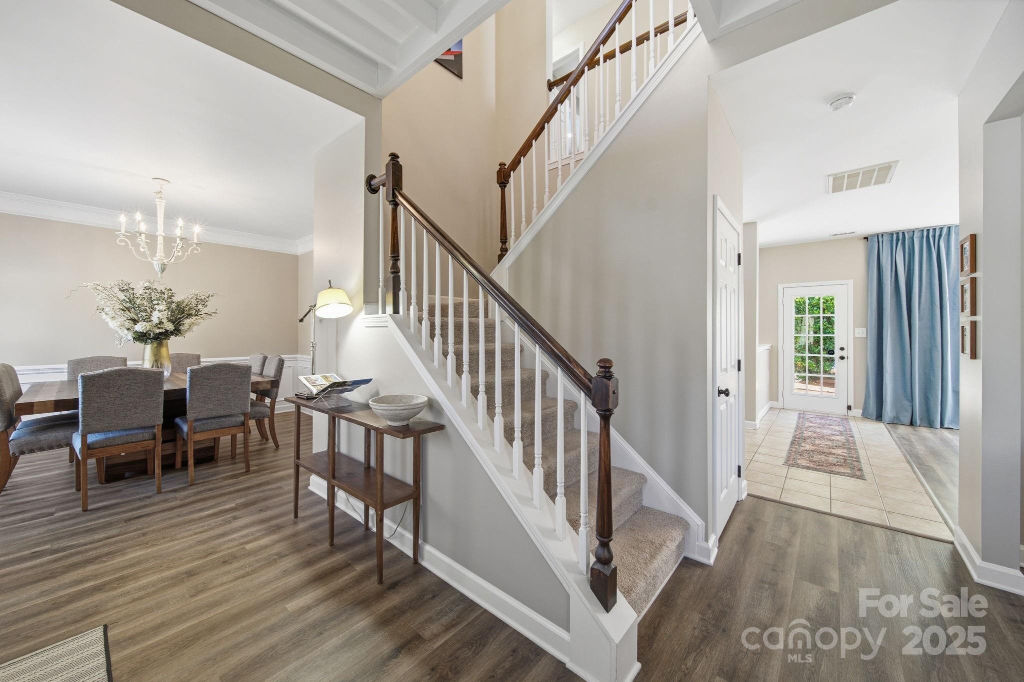 1930 Wilrose Place