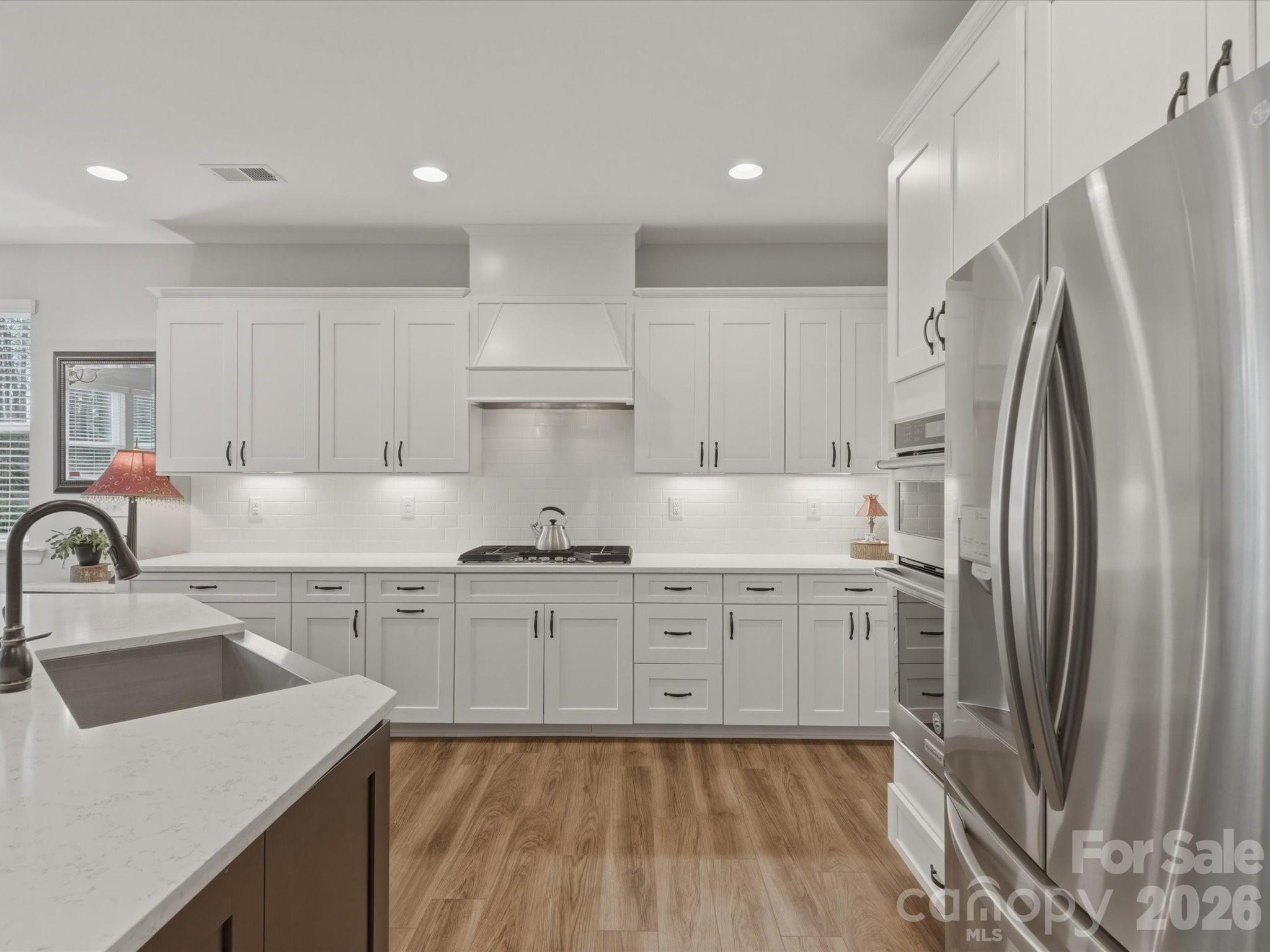 Lake Crest - Residential