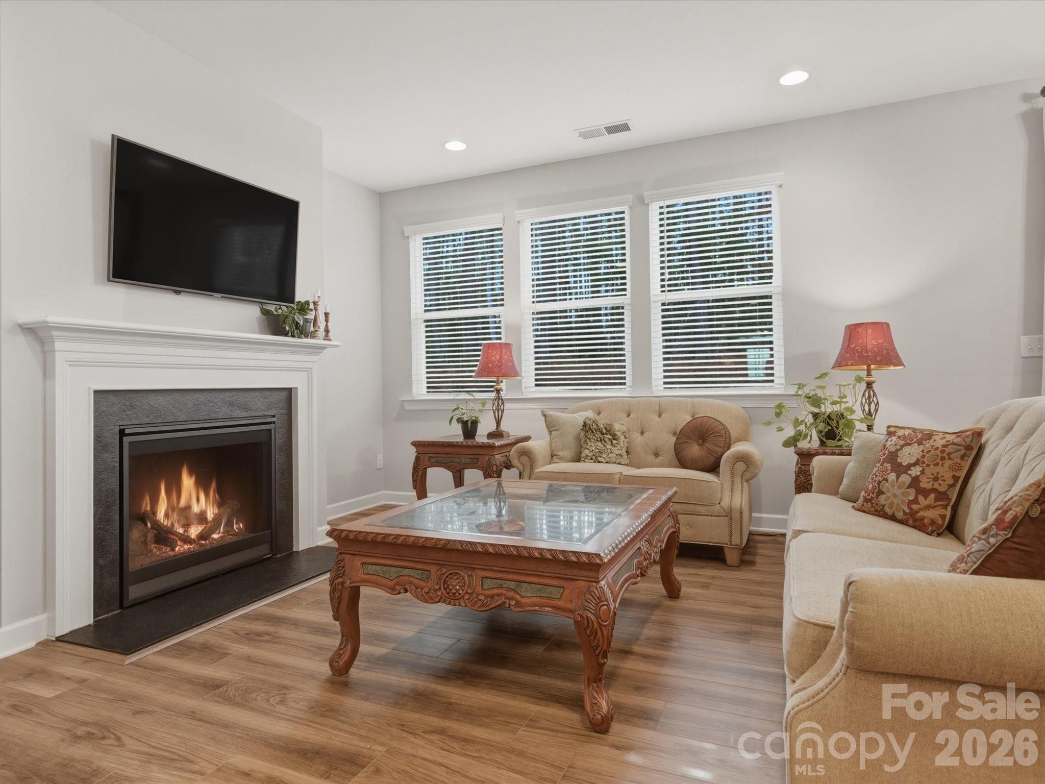 Lake Crest - Residential