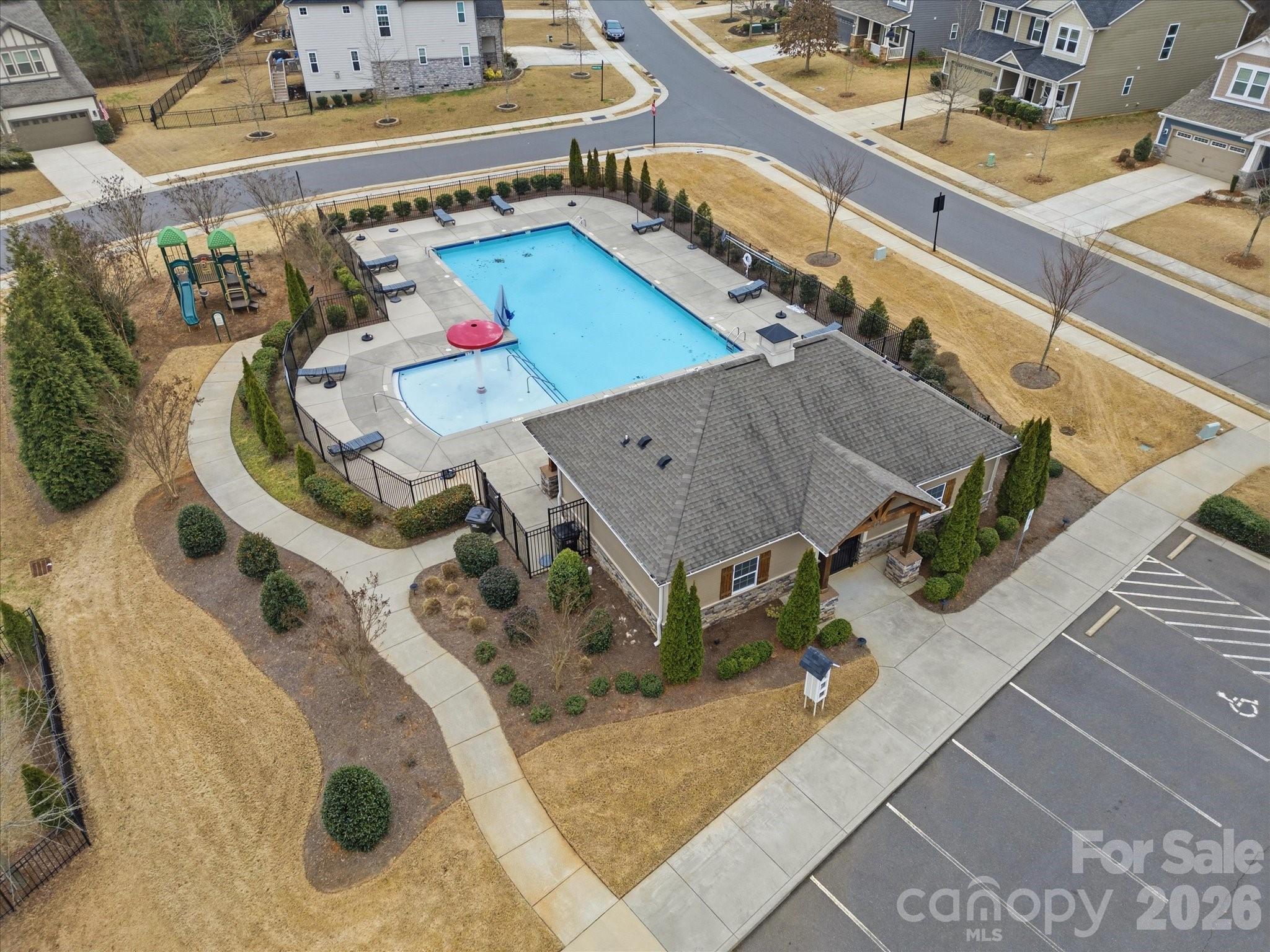 Lake Crest - Residential