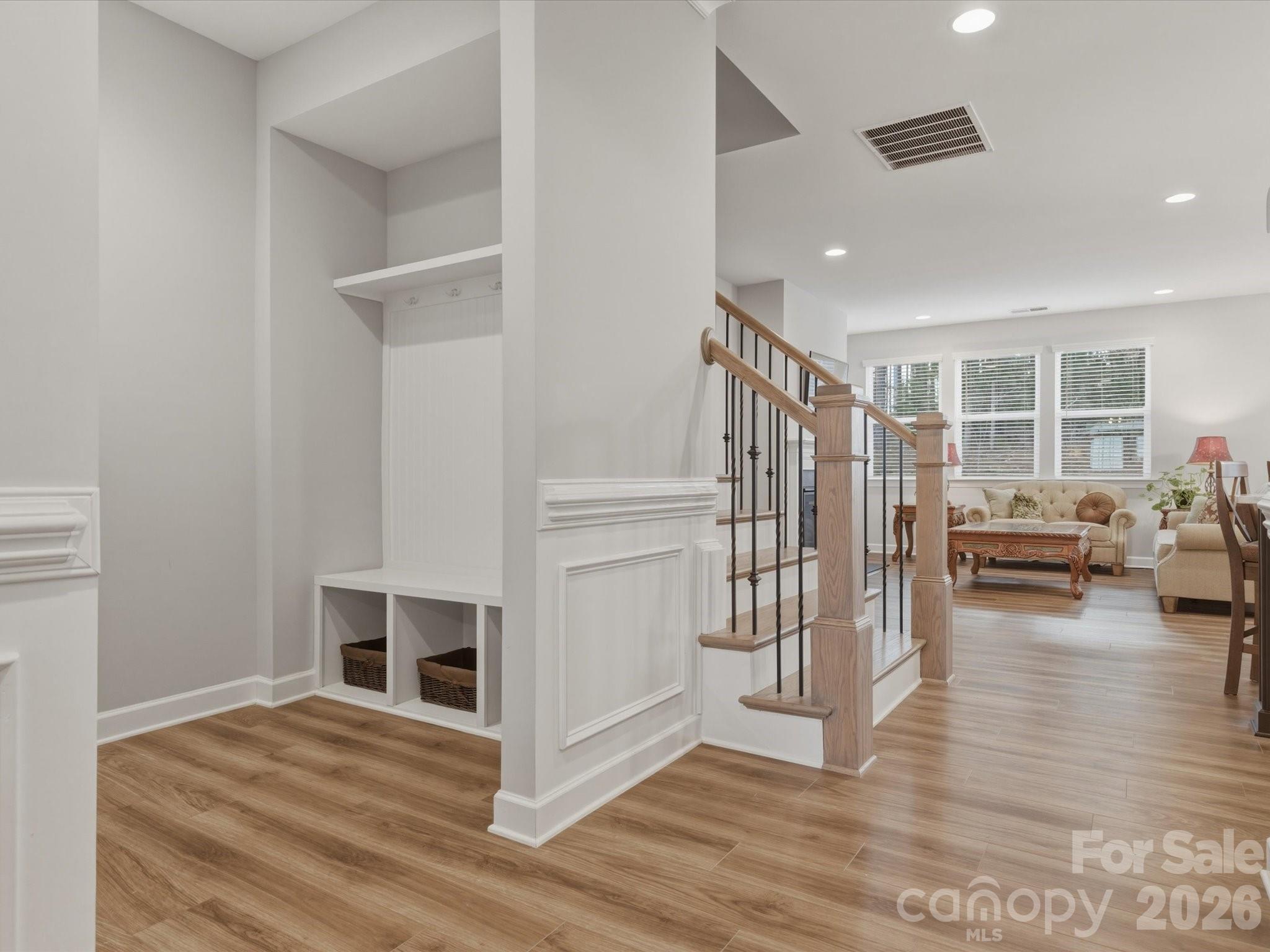 Lake Crest - Residential