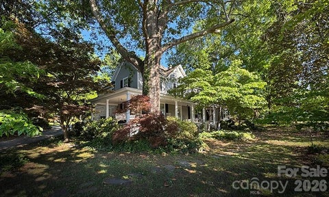 Photo of 842 N Aspen Street, Lincolnton, NC 28092 (MLS # 4415190)