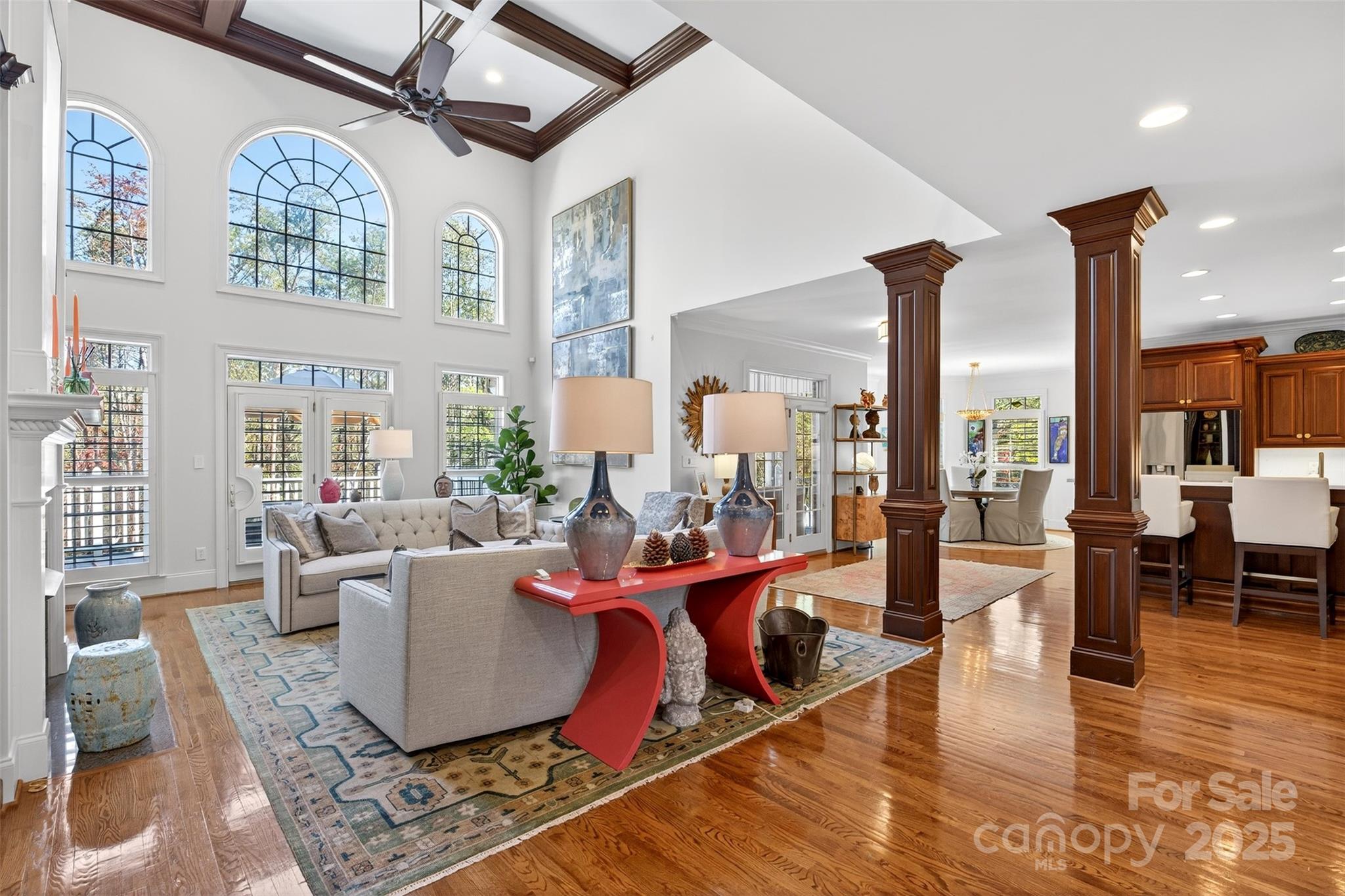 823 Inverness Circle