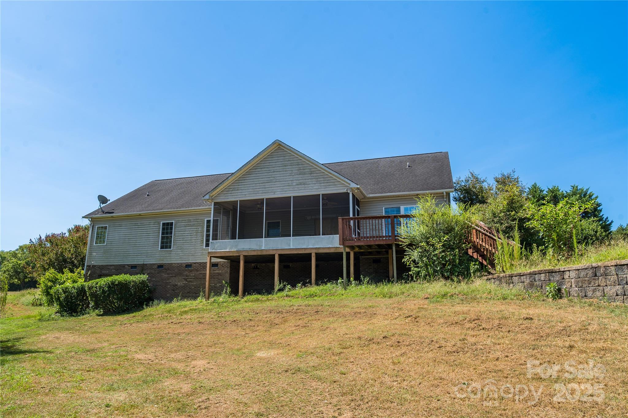 1060 Moss Lake Drive