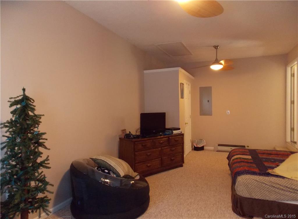 Hampton Glen - Residential