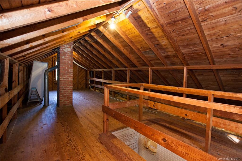 Oakhurst - Residential Lease