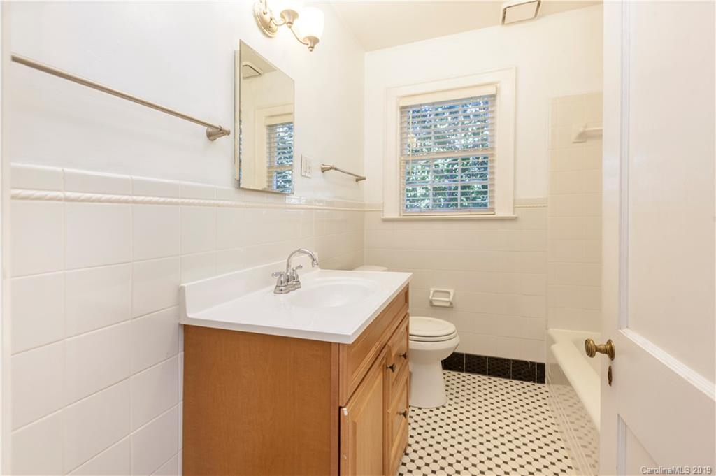 Oakhurst - Residential Lease