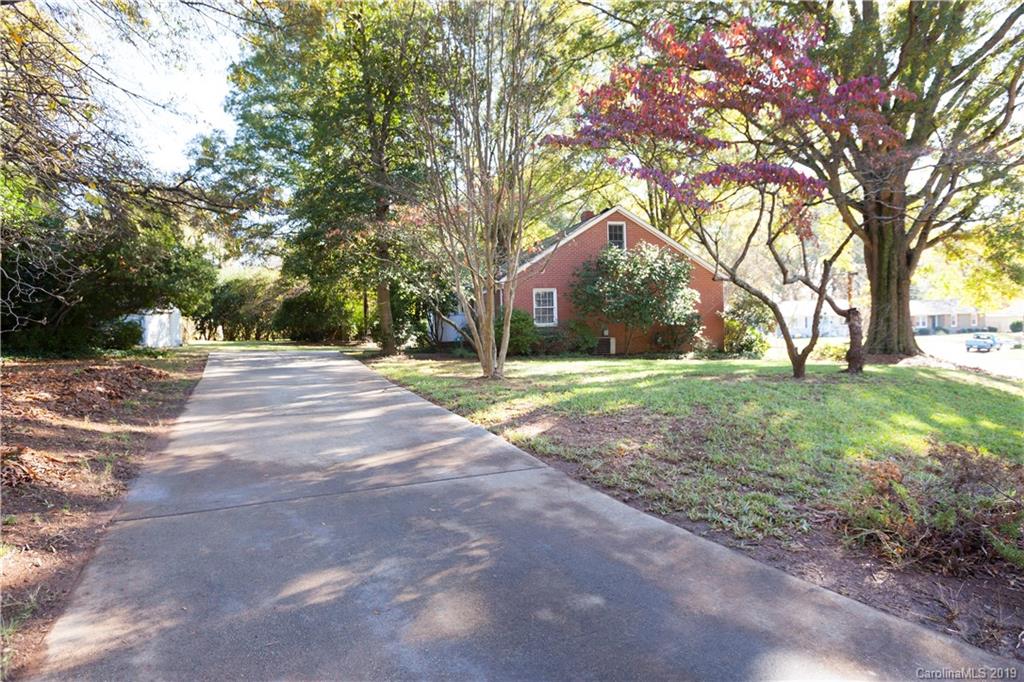 Oakhurst - Residential Lease