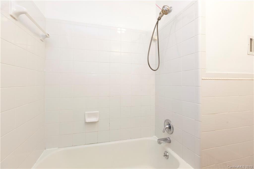 Oakhurst - Residential Lease