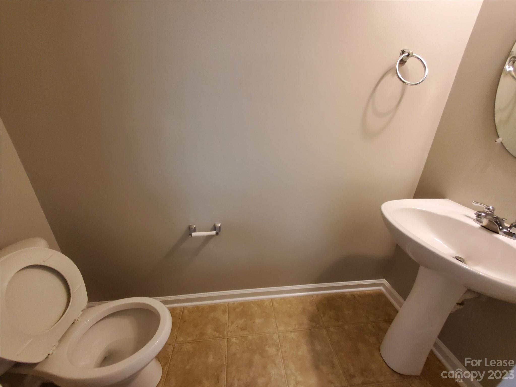 Carolina Crossing - Residential Lease