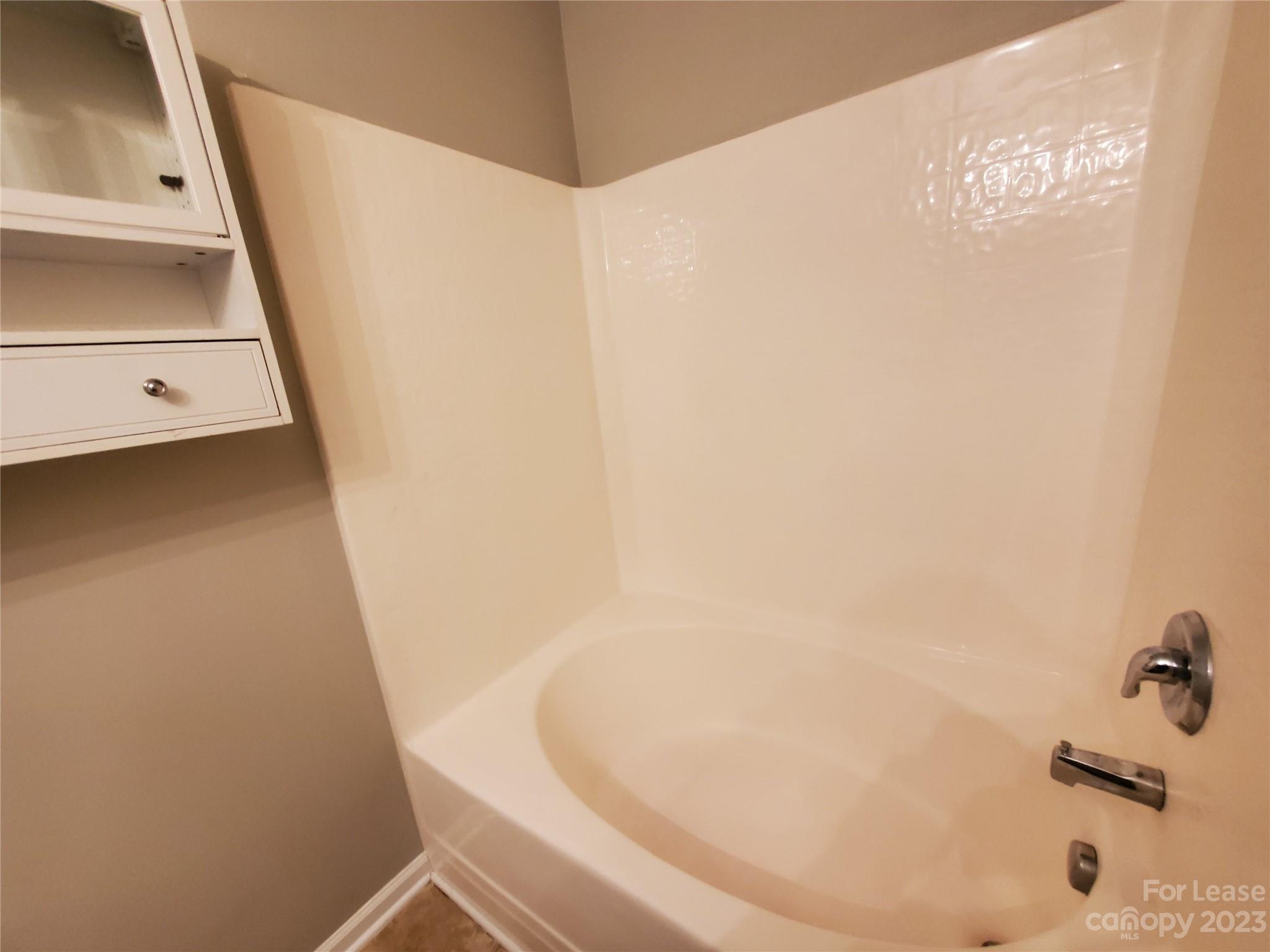 Carolina Crossing - Residential Lease