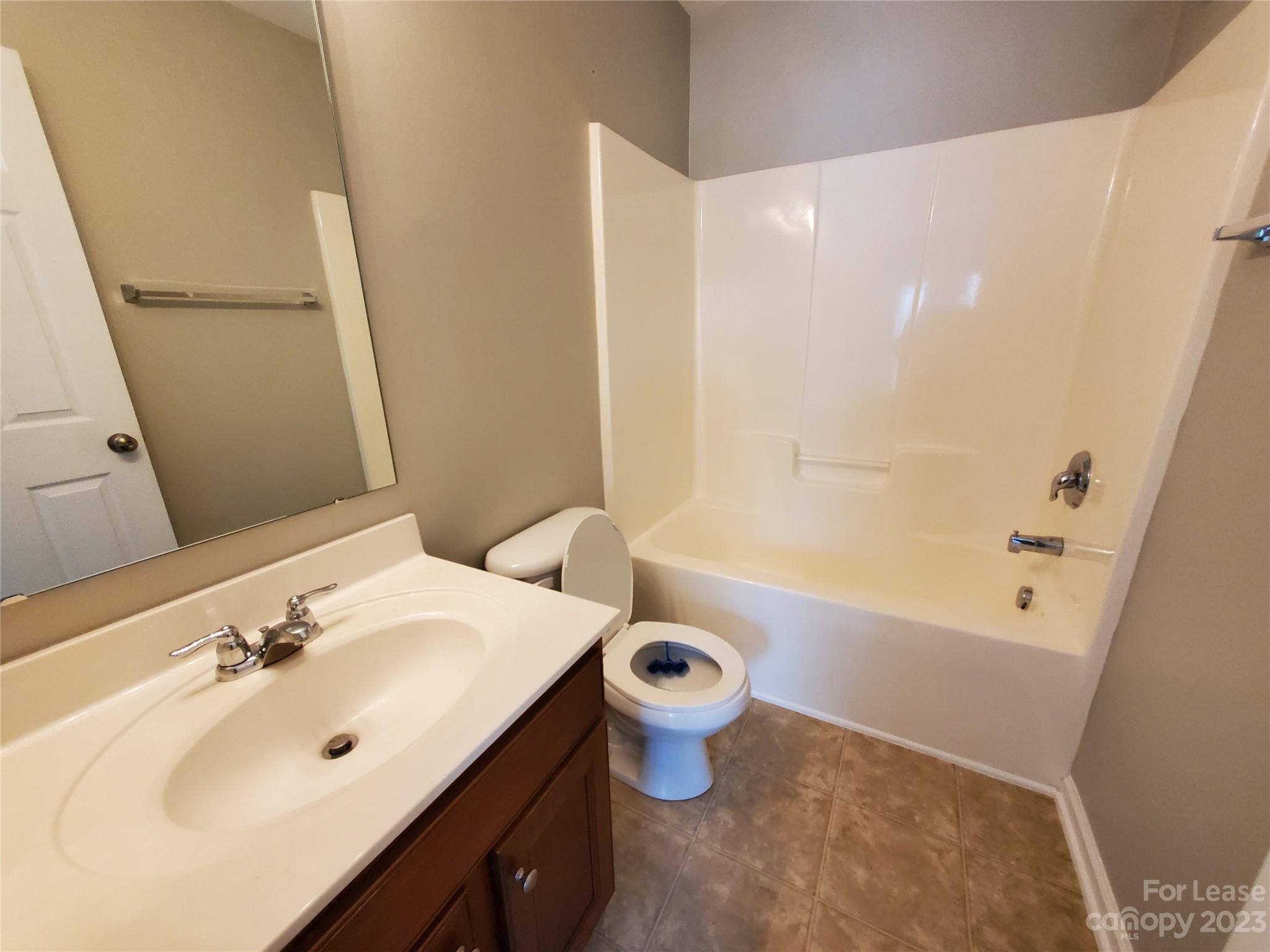 Carolina Crossing - Residential Lease