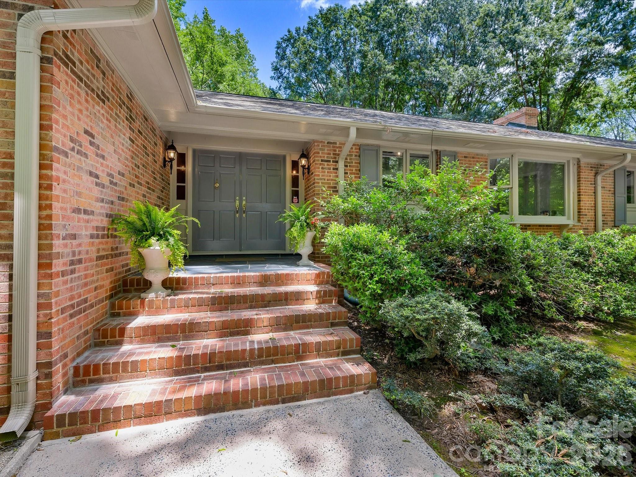 2542 Little Cove Road