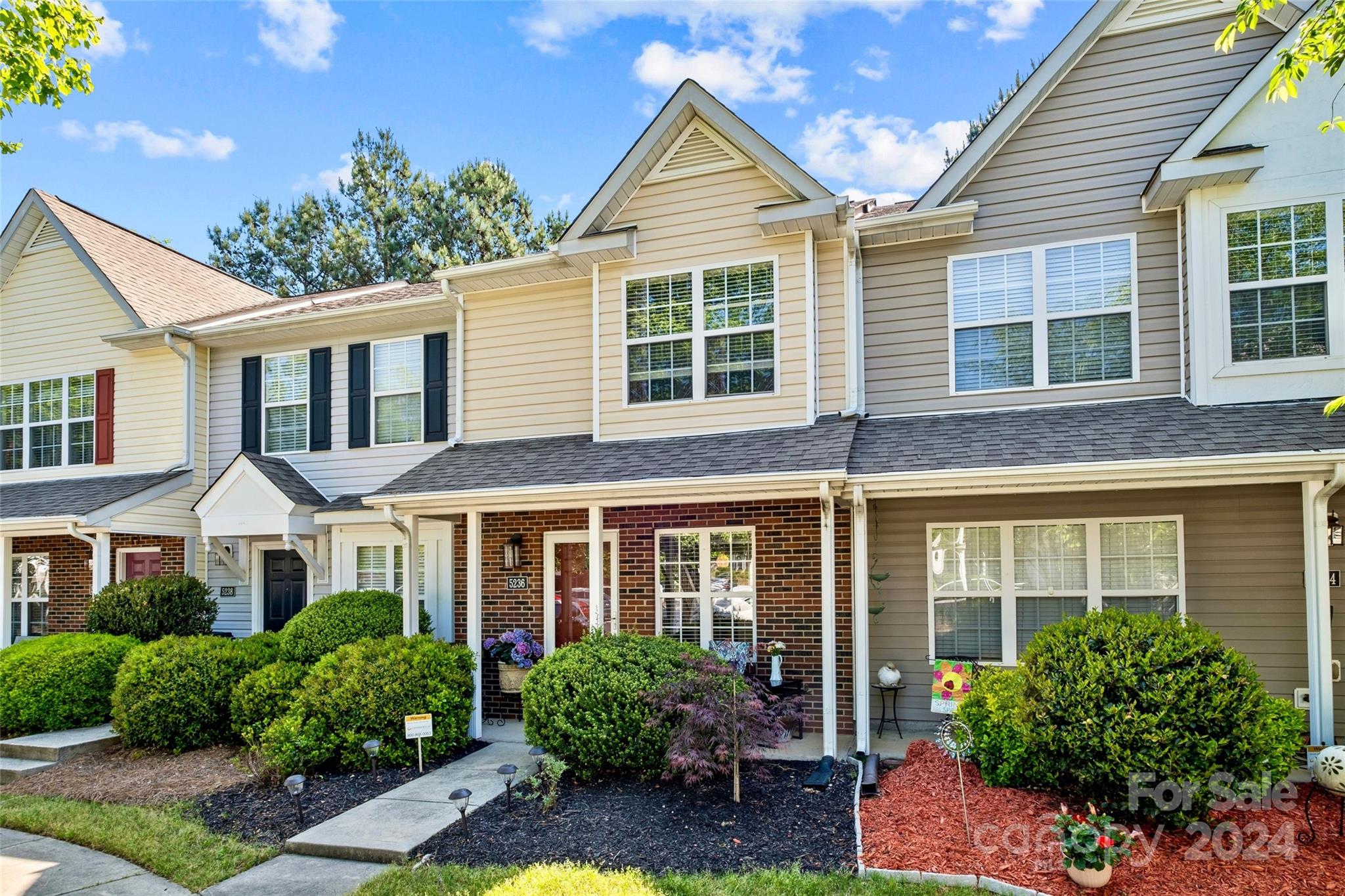 Windsor Trace - Residential