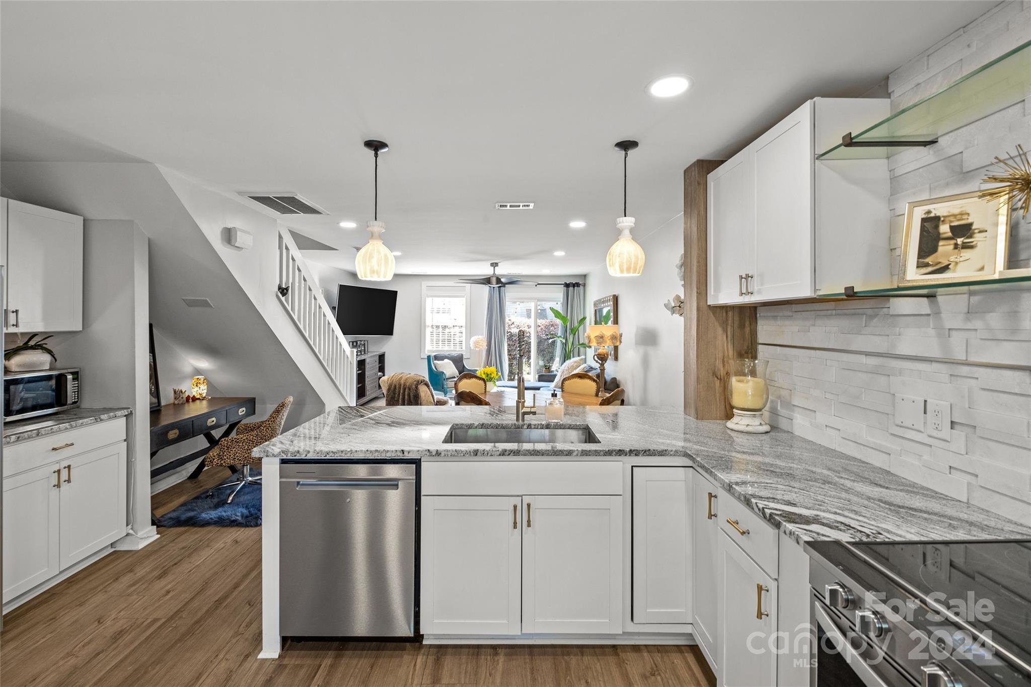 Windsor Trace - Residential