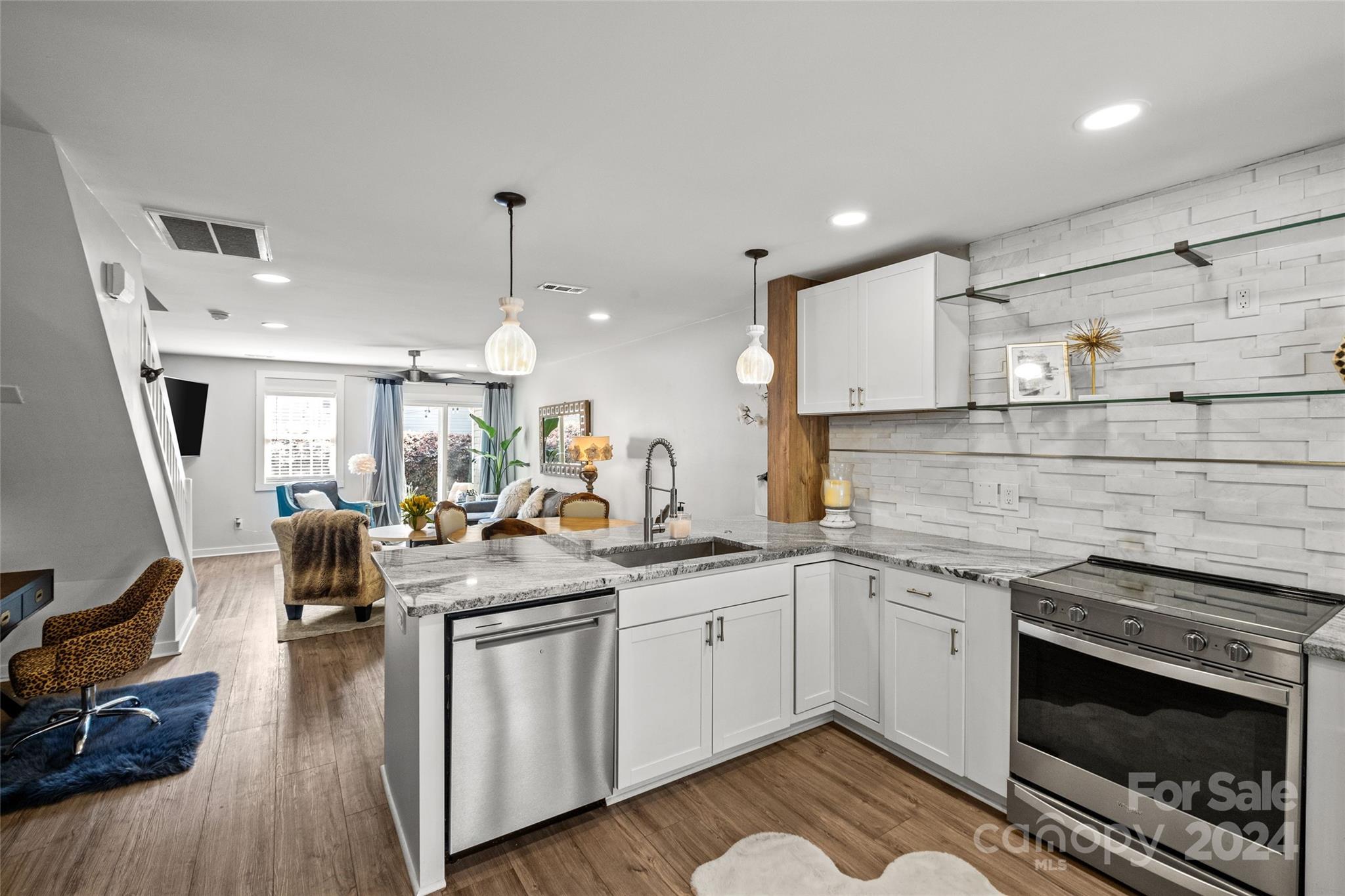 Windsor Trace - Residential