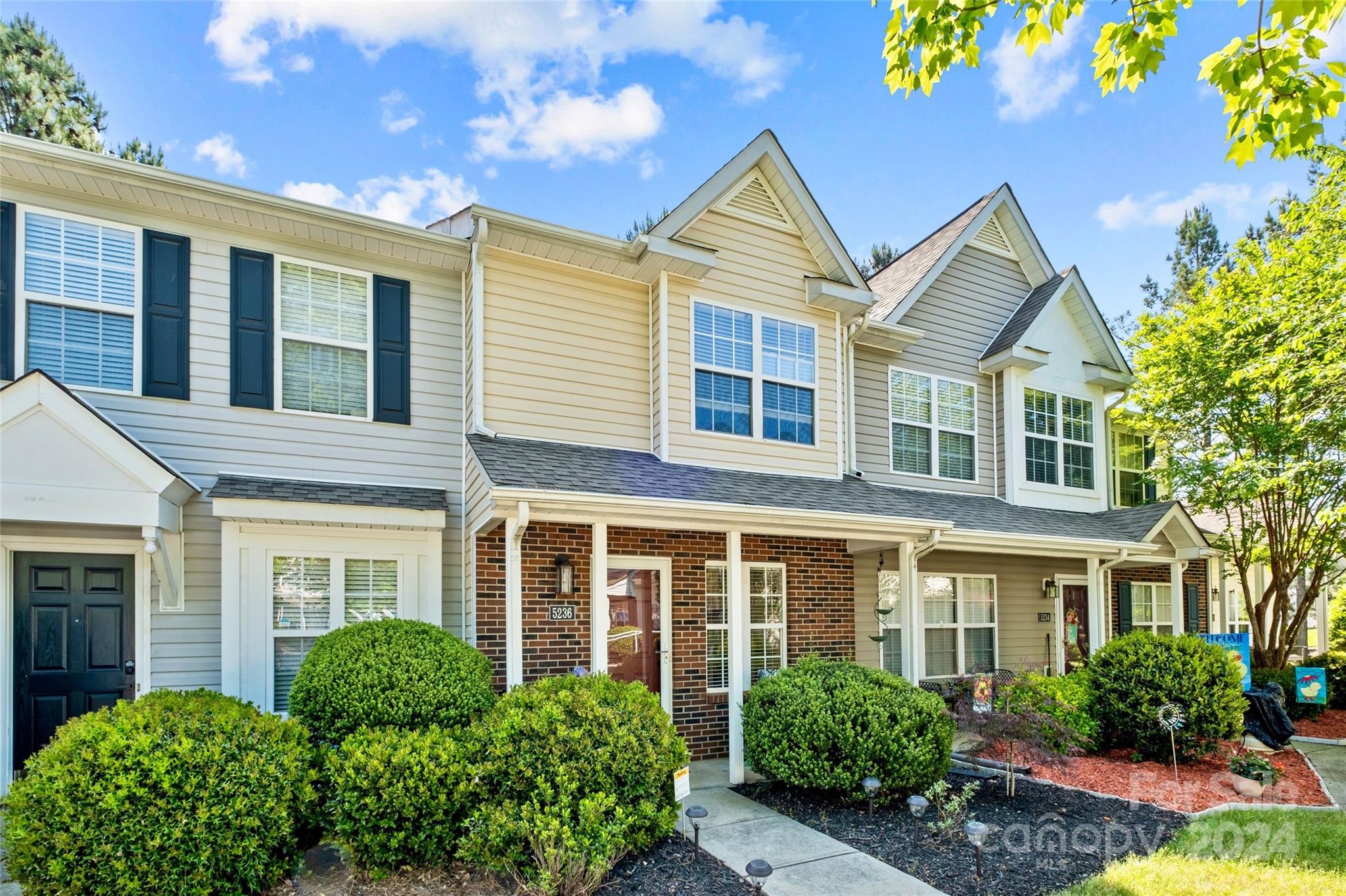 Windsor Trace - Residential