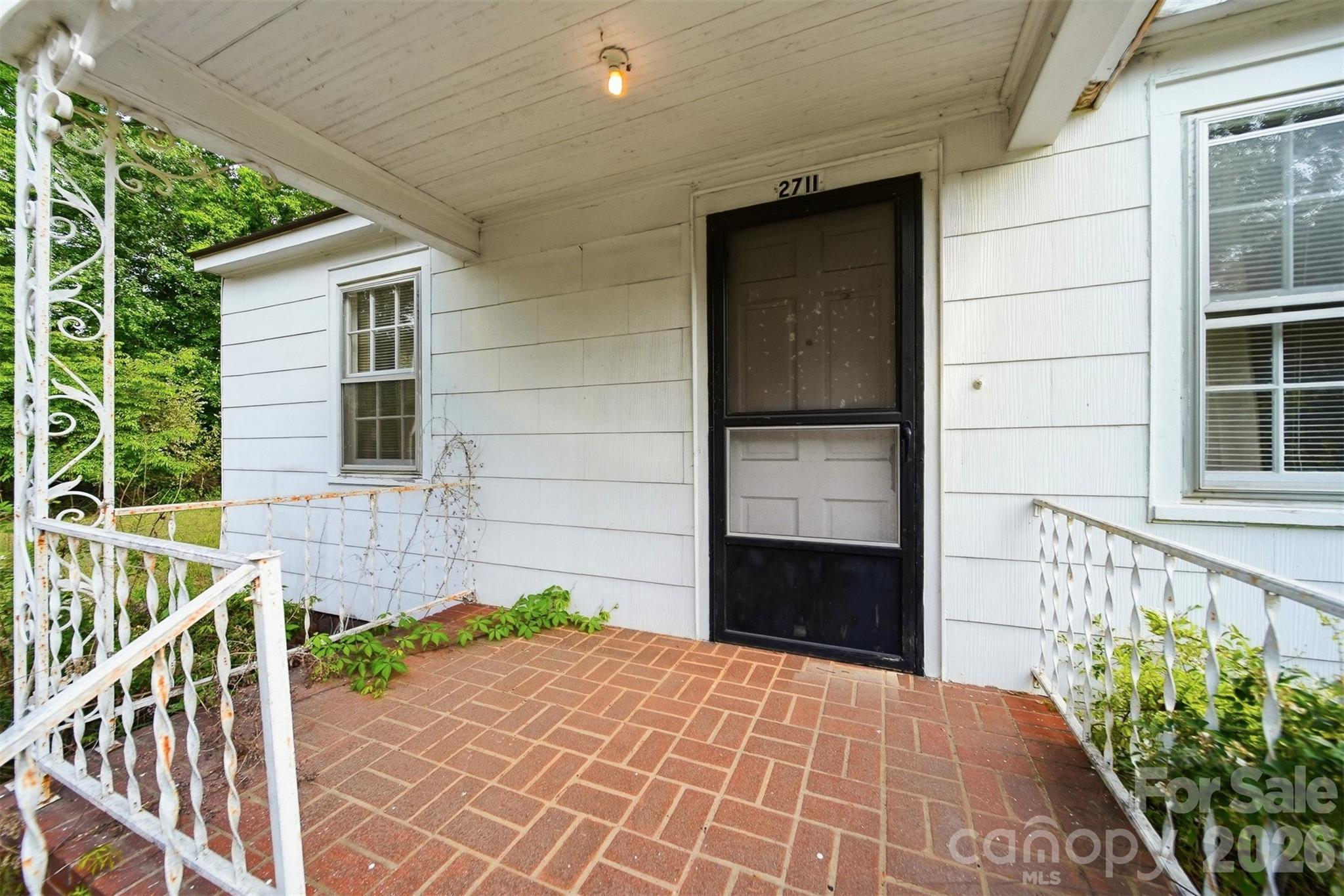 2711 SE 8th Avenue SE