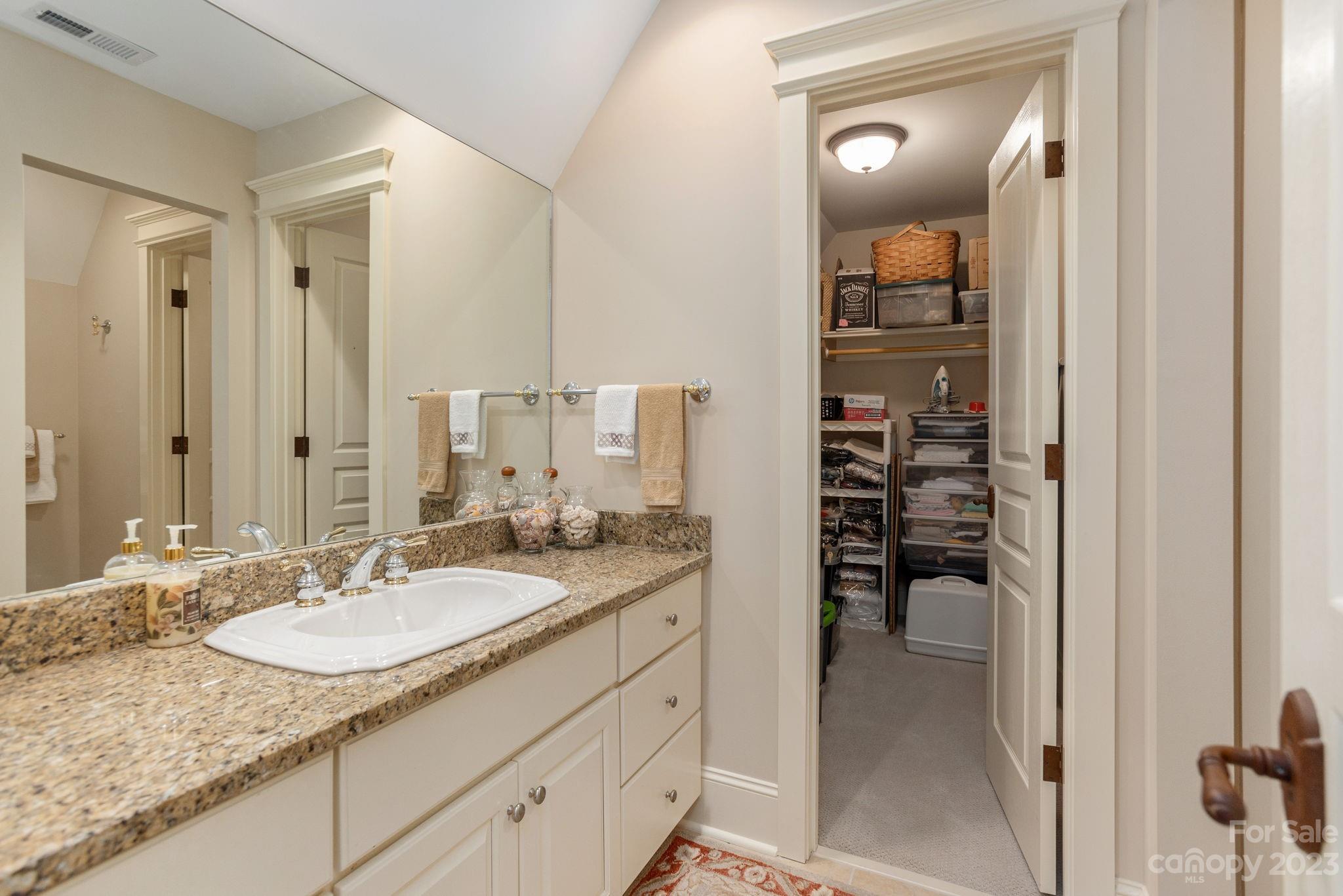 Thornhill - Residential