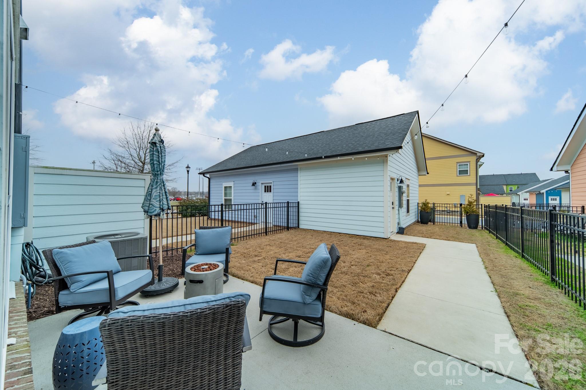 Riverwalk - Residential