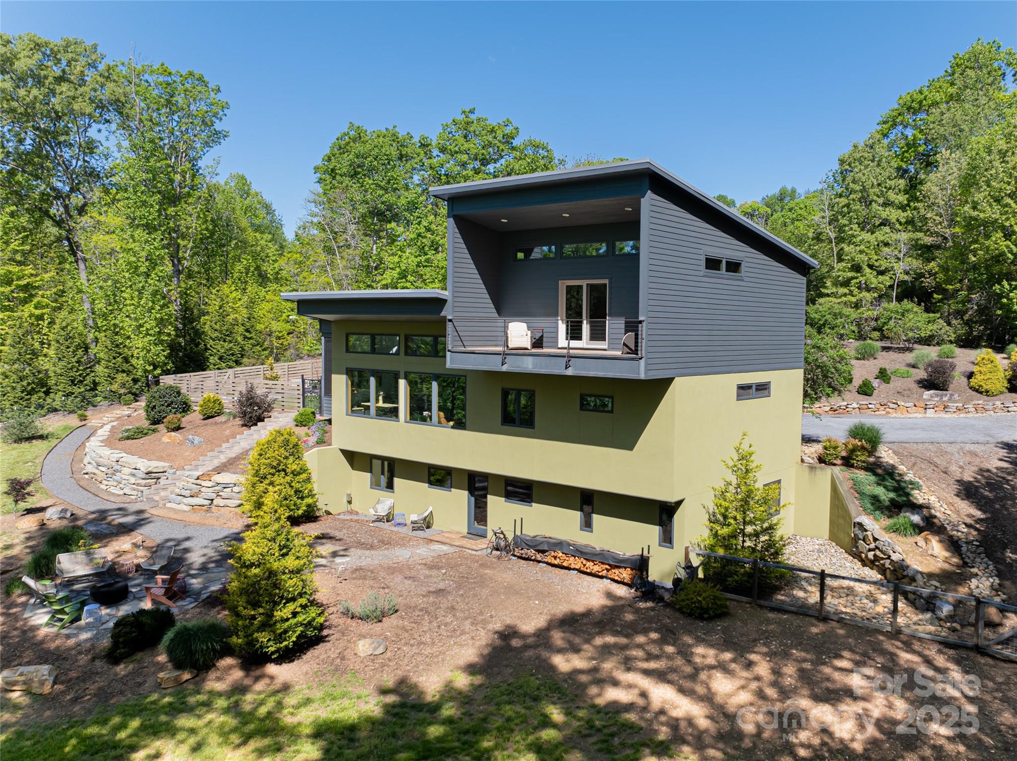 15 Sourwood Lane