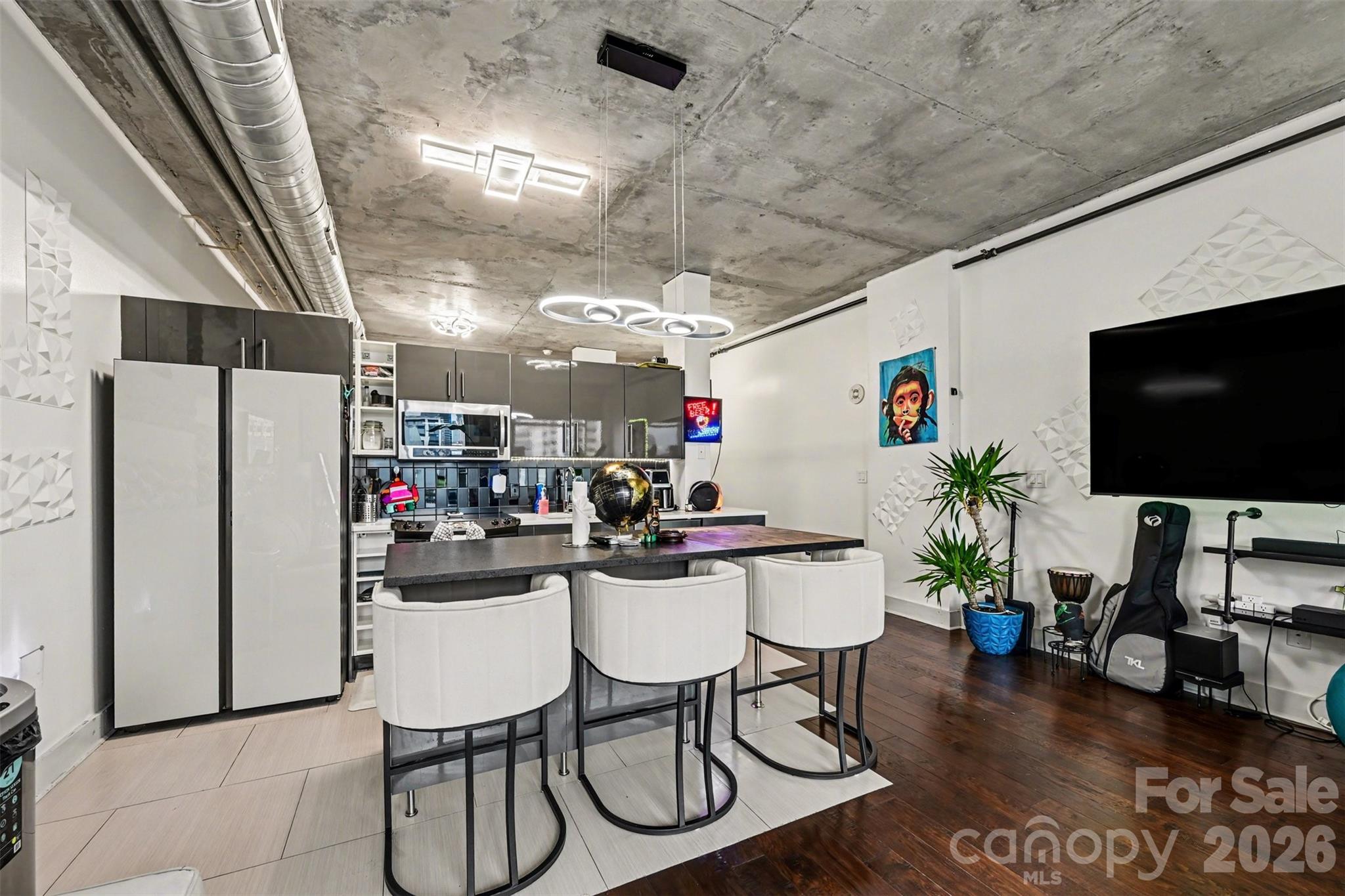 Courtside Condos - Residential