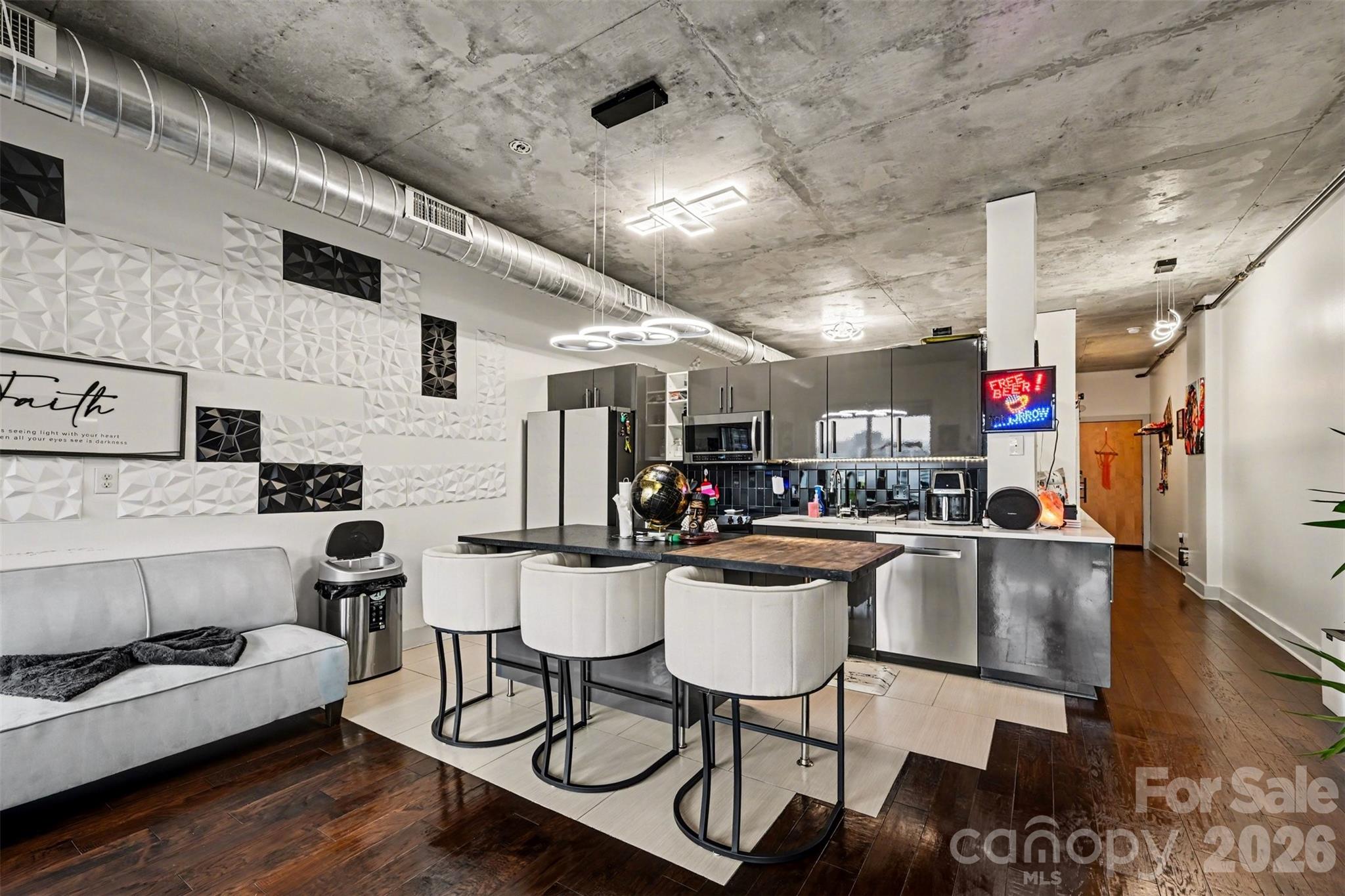 Courtside Condos - Residential