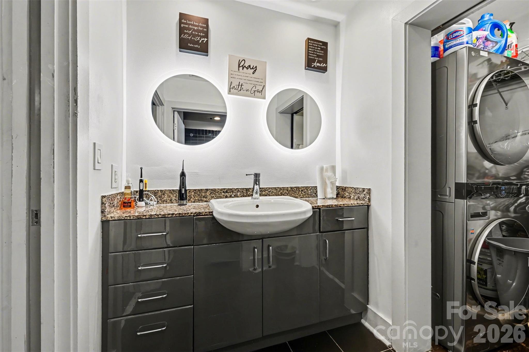 Courtside Condos - Residential